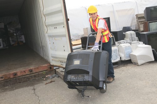 Efficient waste clearance process on construction site